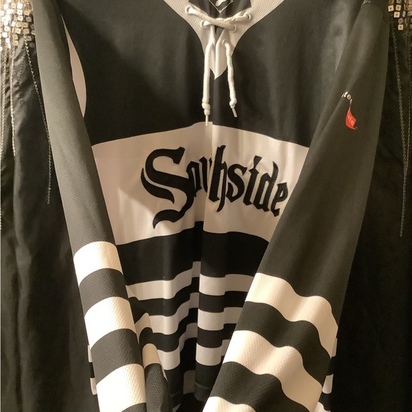 Kick 10, Chicago White Soxs Jersey Style Shirt. - Picture 7 of 7